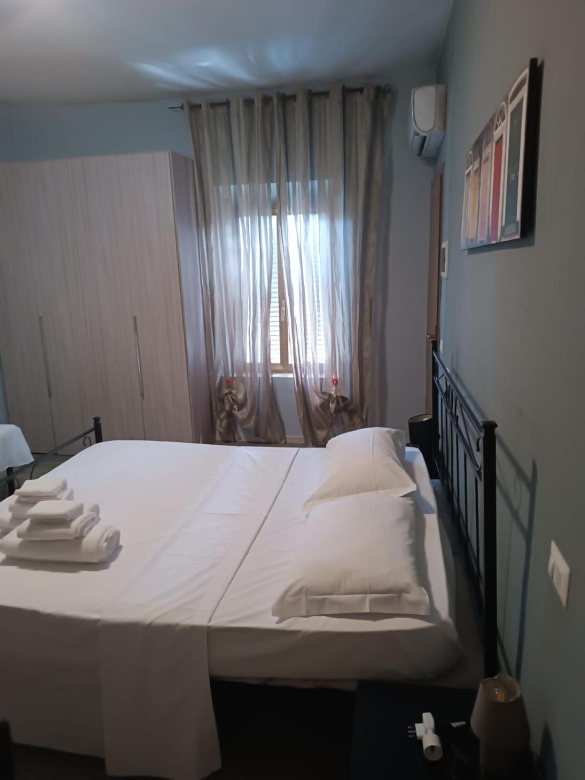 Mono Checkin A Richiesta Hotel Parma Luaran gambar